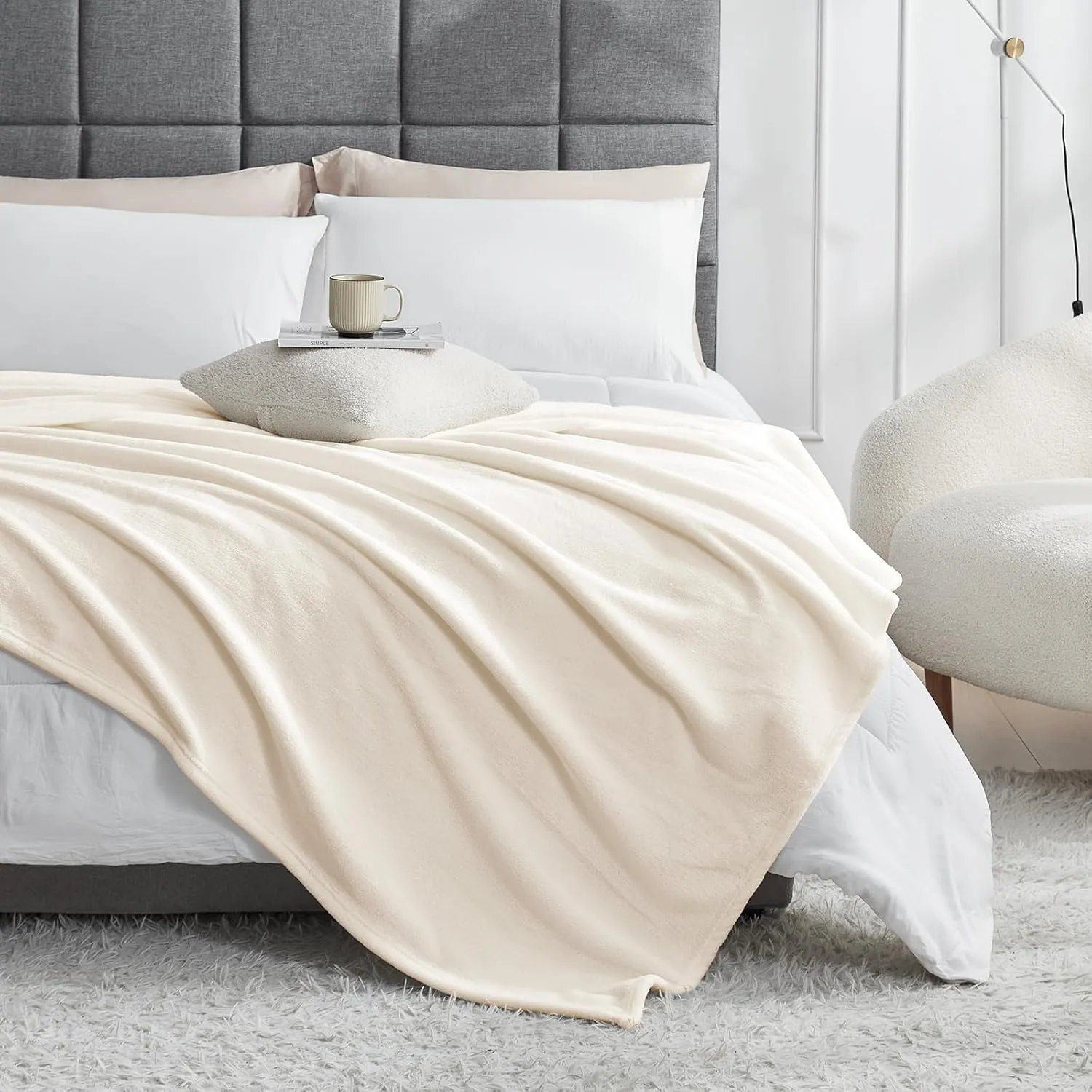 Hansleep Fleece Blanket for Couch Beige, Super Soft Flannel Fuzzy Plush Cozy Blanket for All Seasons, Beige, Throw 50x60 Inches