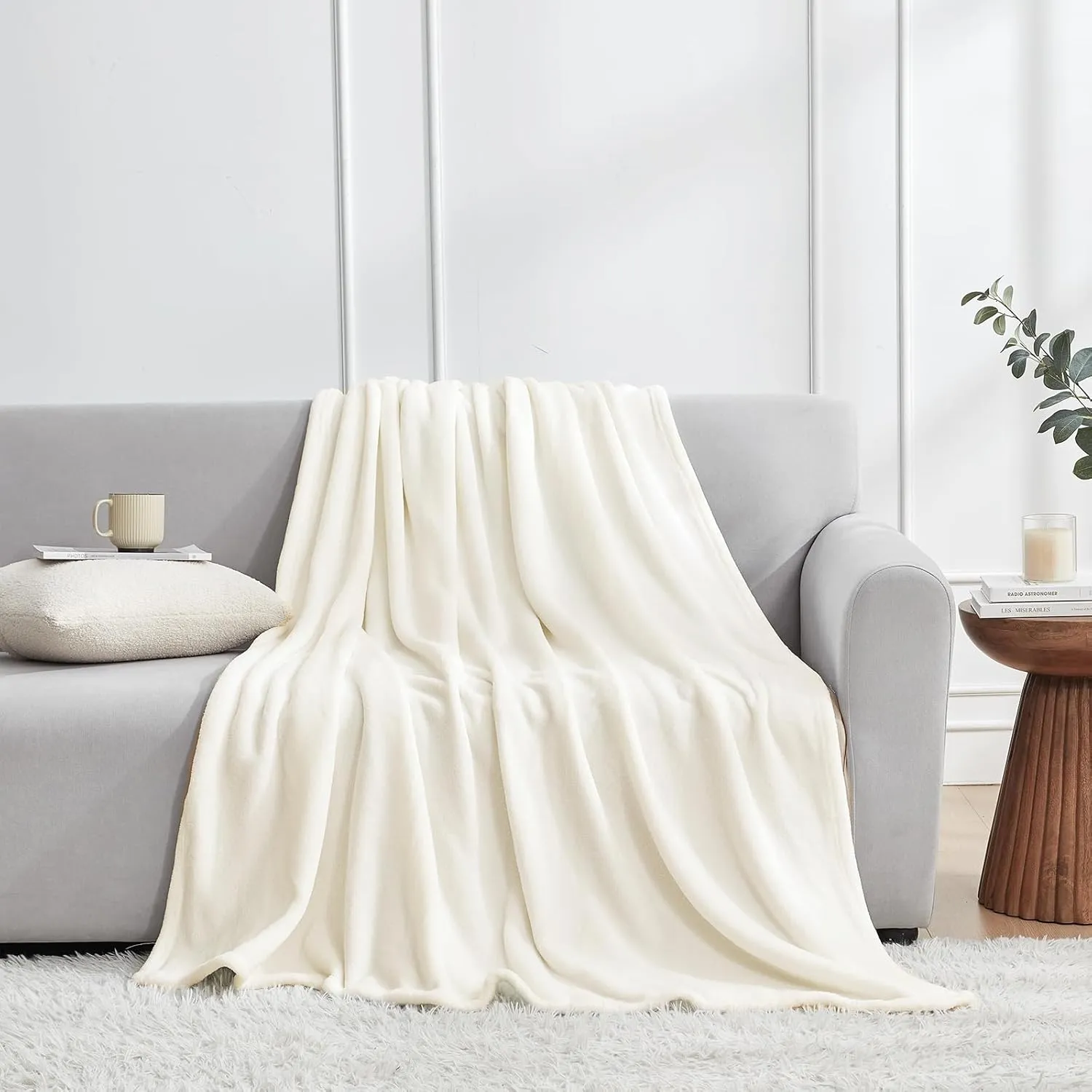 Hansleep Fleece Blanket for Couch Beige, Super Soft Flannel Fuzzy Plush Cozy Blanket for All Seasons, Beige, Throw 50x60 Inches